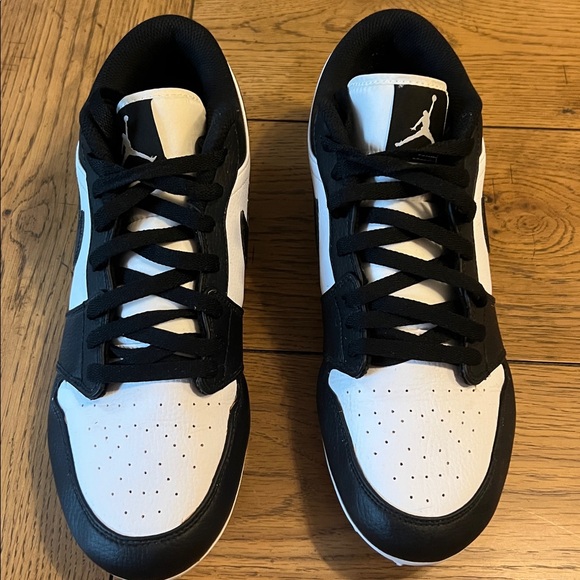 Nike Air Jordan 1 Low Football Cleats Men Sz 10.5 FJ6245-100 (worn 3 times) main image 5